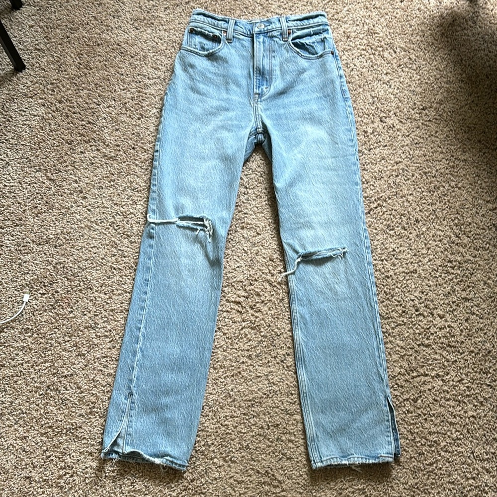 A&F Distressed Straight leg jeans